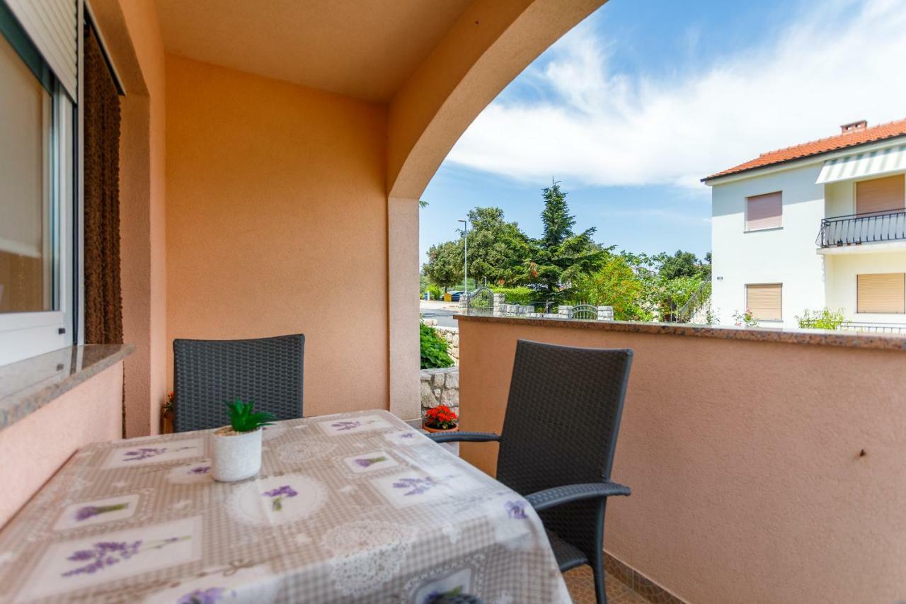 Holiday House Snjezana Krk Town Dış mekan fotoğraf
