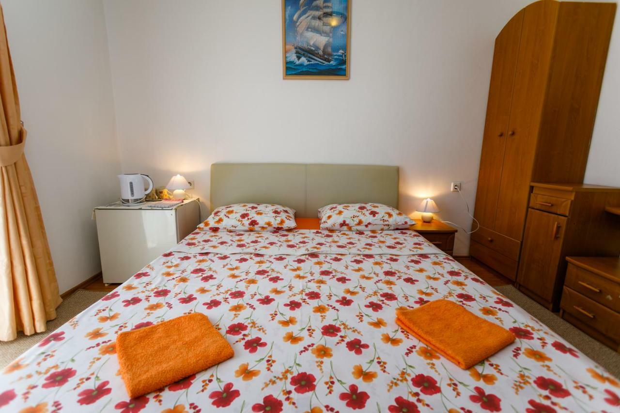 Holiday House Snjezana Krk Town Dış mekan fotoğraf
